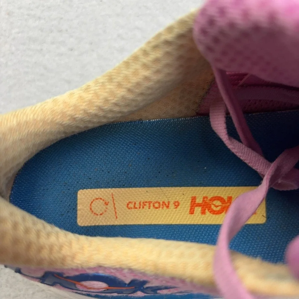 Hoka One One Clifton 9 Shoes Womens Size 6.5 Pink Running Sneakers 1127896 CSLC